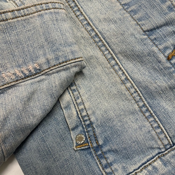 Size small guess jean coat - Picture 4 of 5